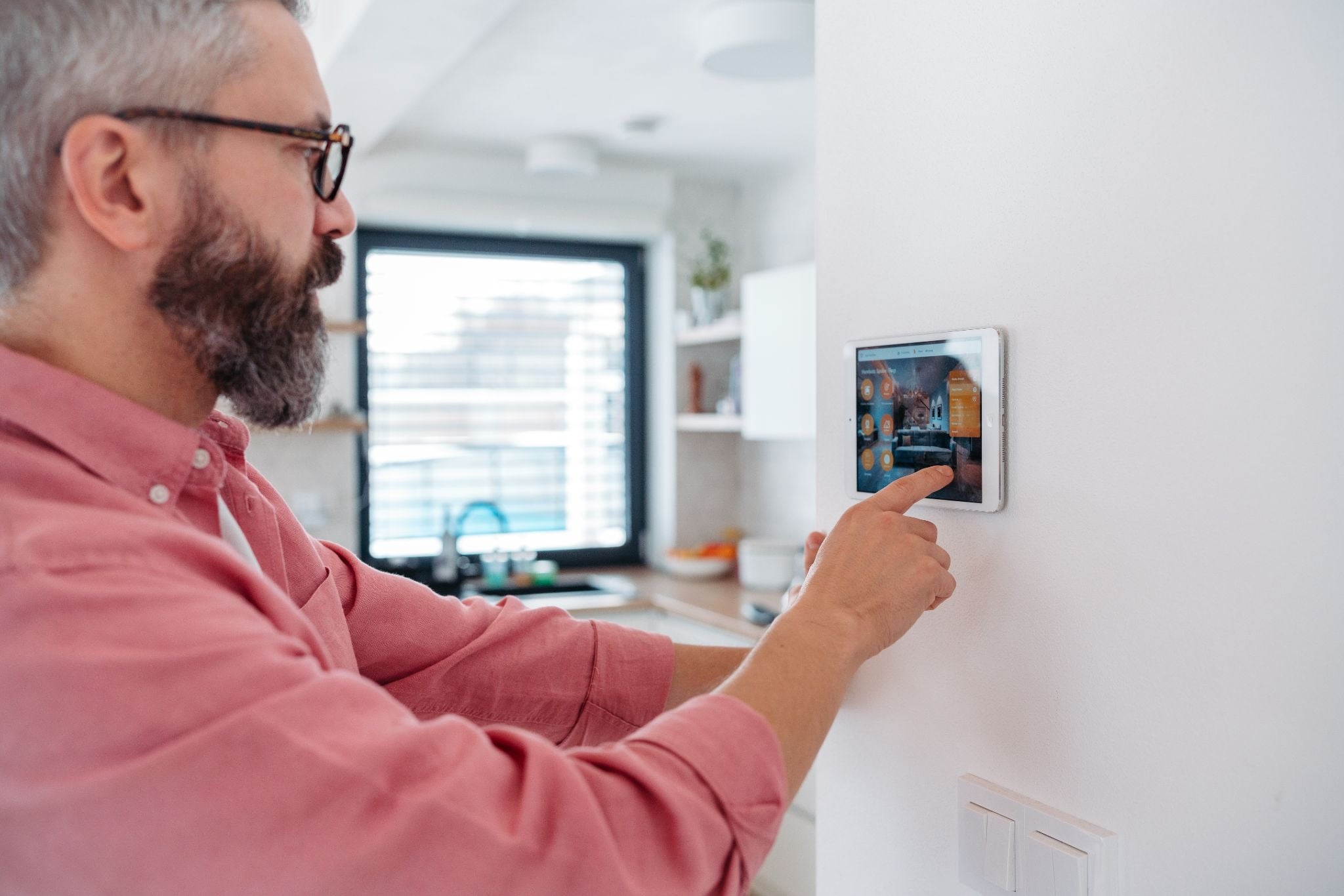 Solar and HVAC: How to Lower Summer Energy Bills in the Carolinas